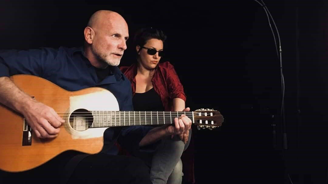 Aïe Love You | Au Maquis