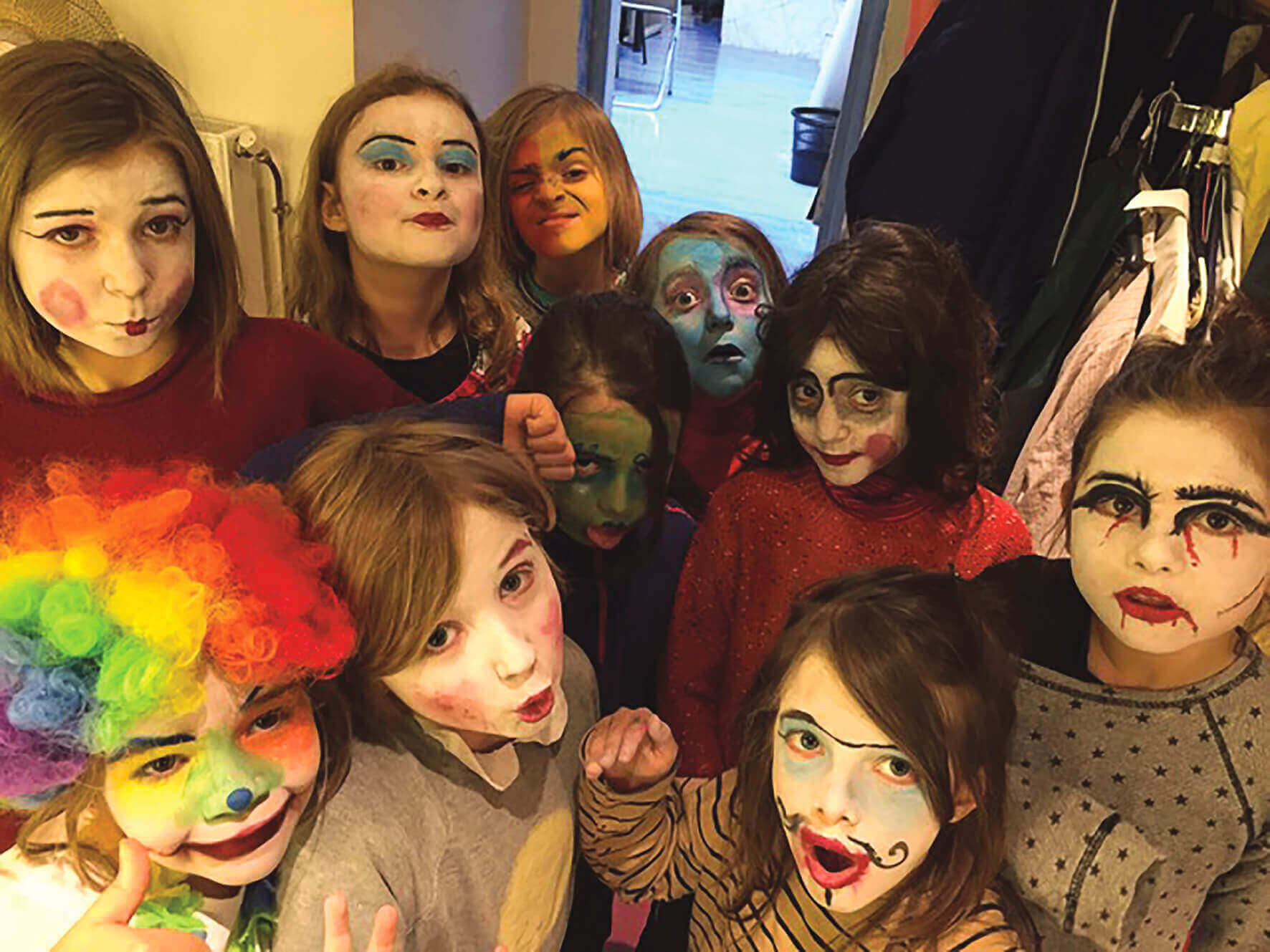 Juniors | Théâtre Marie-Jeanne