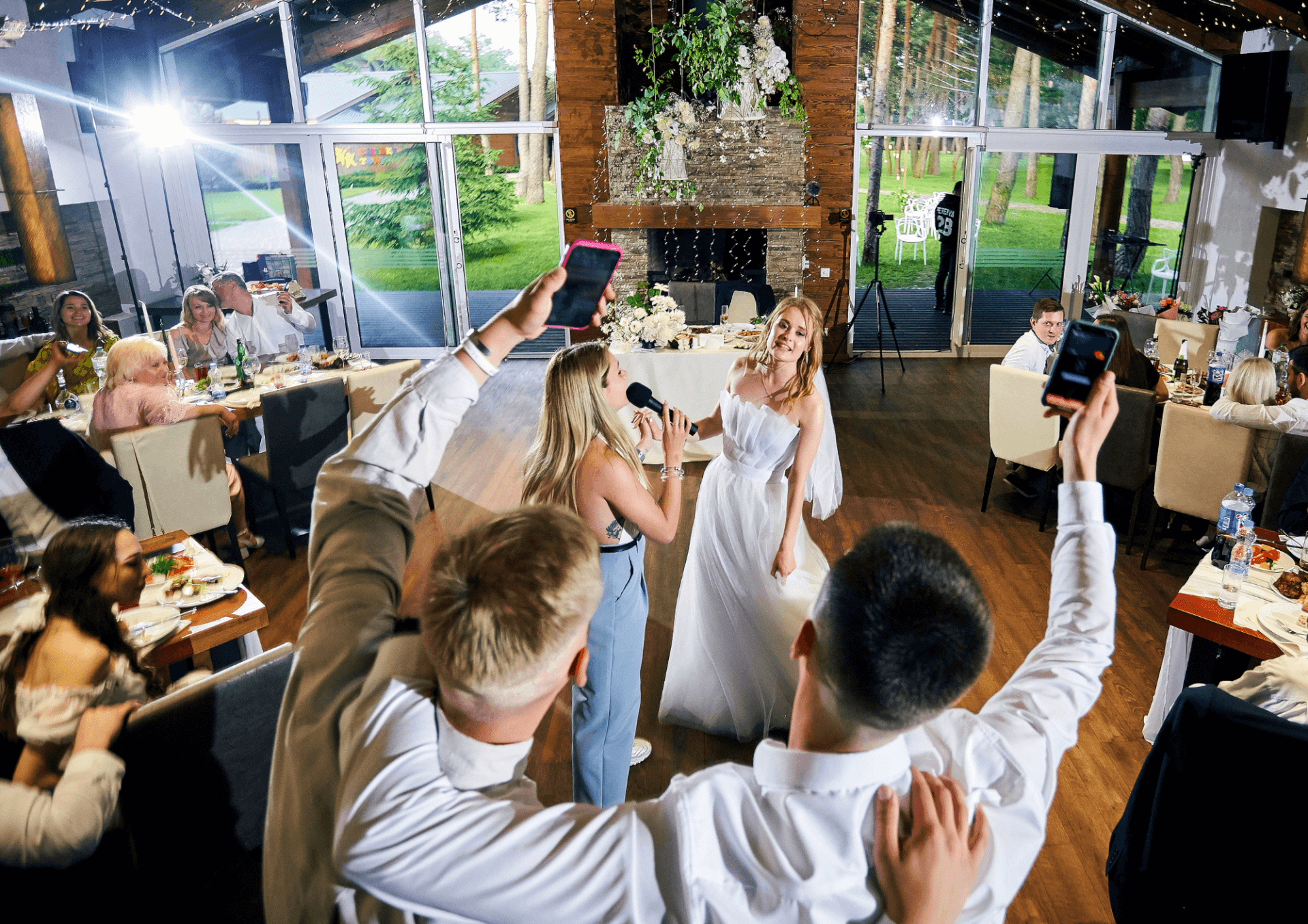 Animation stand-up pour mariage au Trac -Moments-hilarants-et-souvenirs-inoubliables | Le Trac