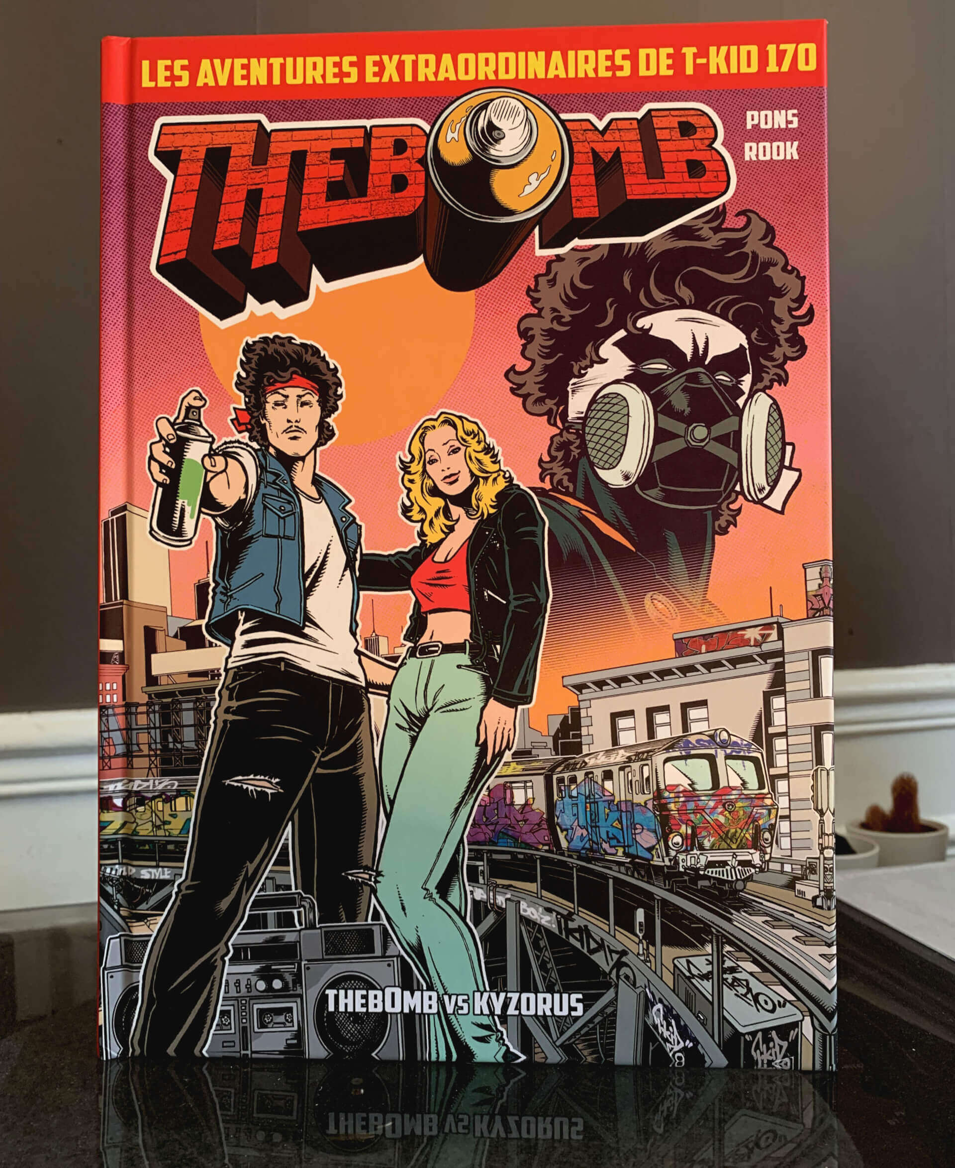 THEBOMB VS KYZORUS | Star Wax Magazine