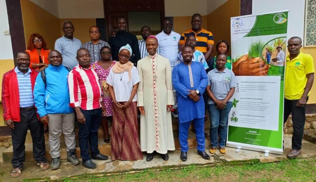 PROJET PROJET D'ACCOMPAGNEMENT DES JEUNES AGRICULTEURS PAUVRES DU DIOCESE DE BAFIA AJAP | Appui aux Initiatives de Développement - AIDE Cameroun