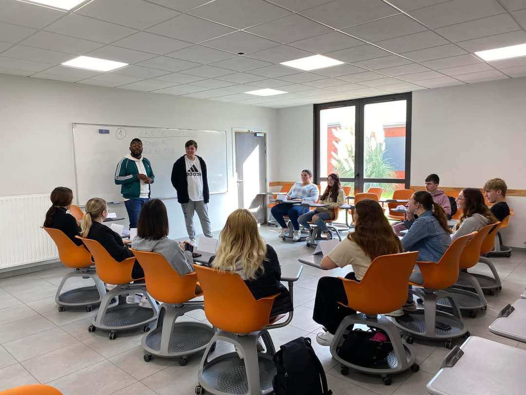 Atelier "Troc ton Trac" avec des élèves de BAC pro Vente | Le Trac