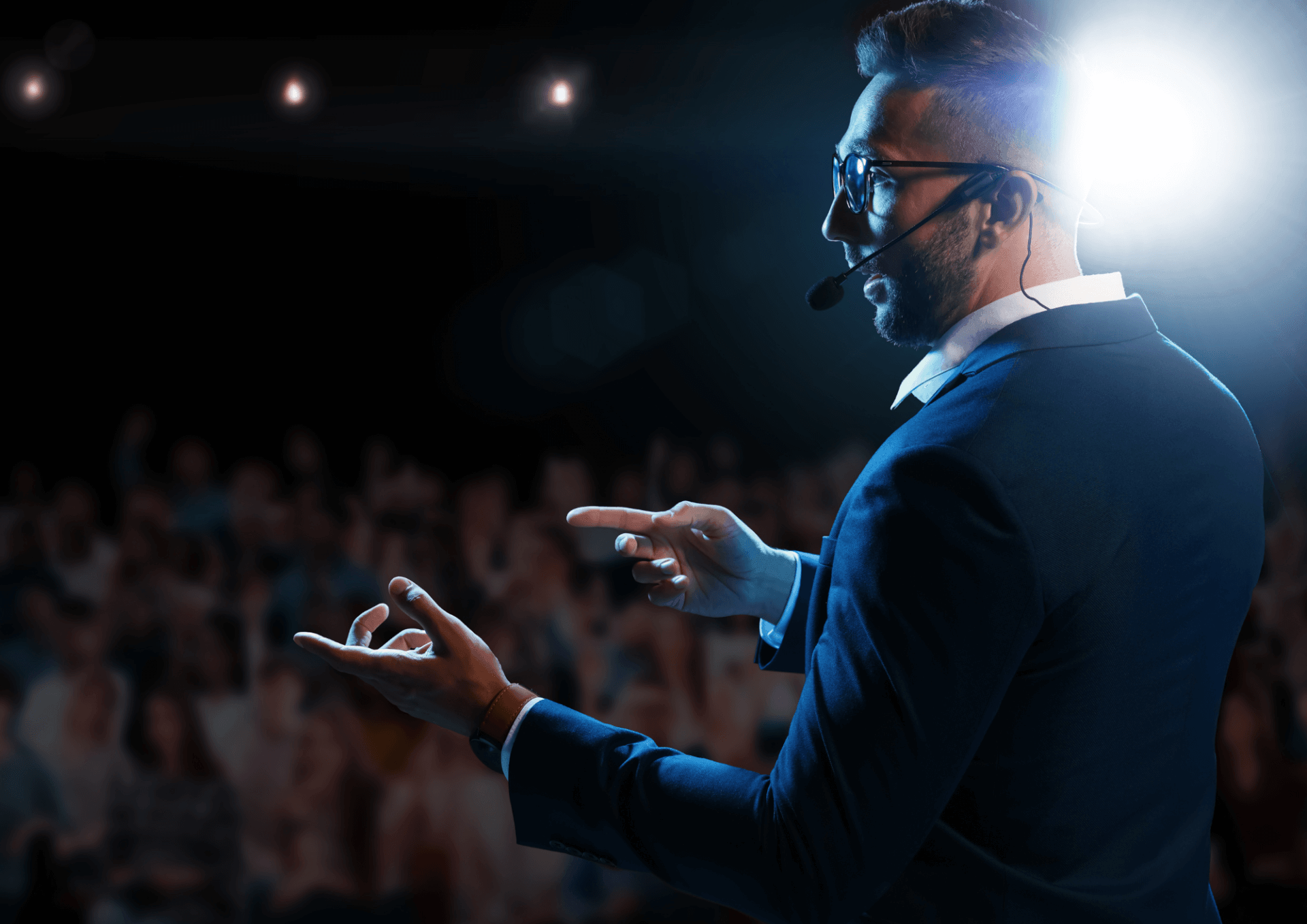 À la conquête des mots : L'histoire fascinante des concours d'éloquence et leur influence aujourd'hui | Le Trac