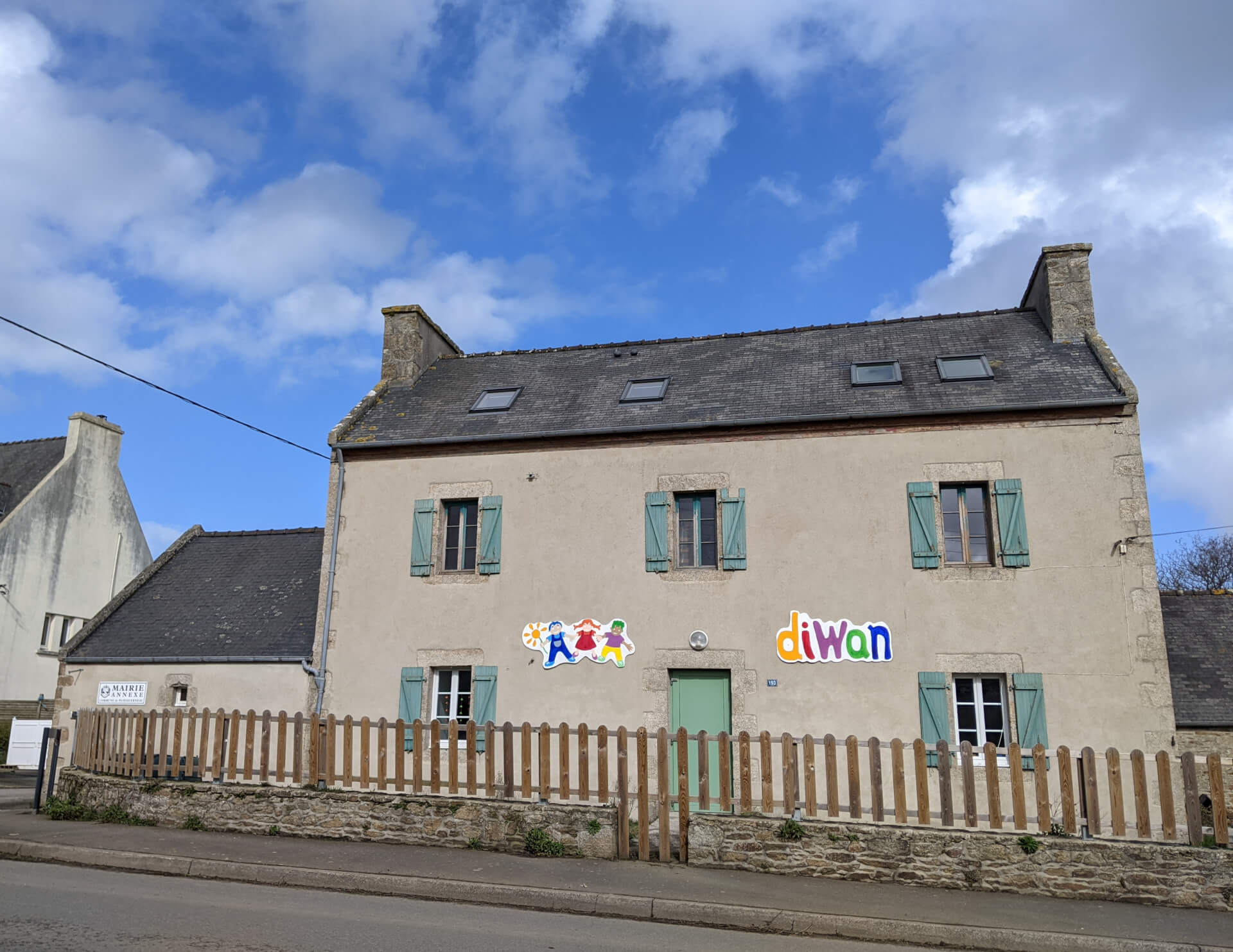 Skoazell Diwan Plougerne