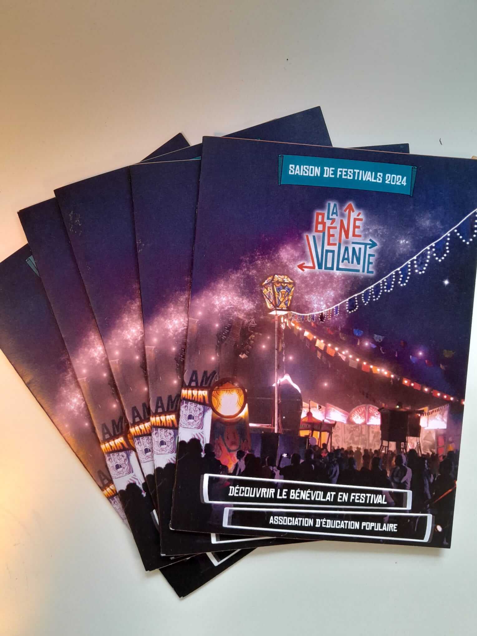 Distribution des supports de communication | La Bénévolante