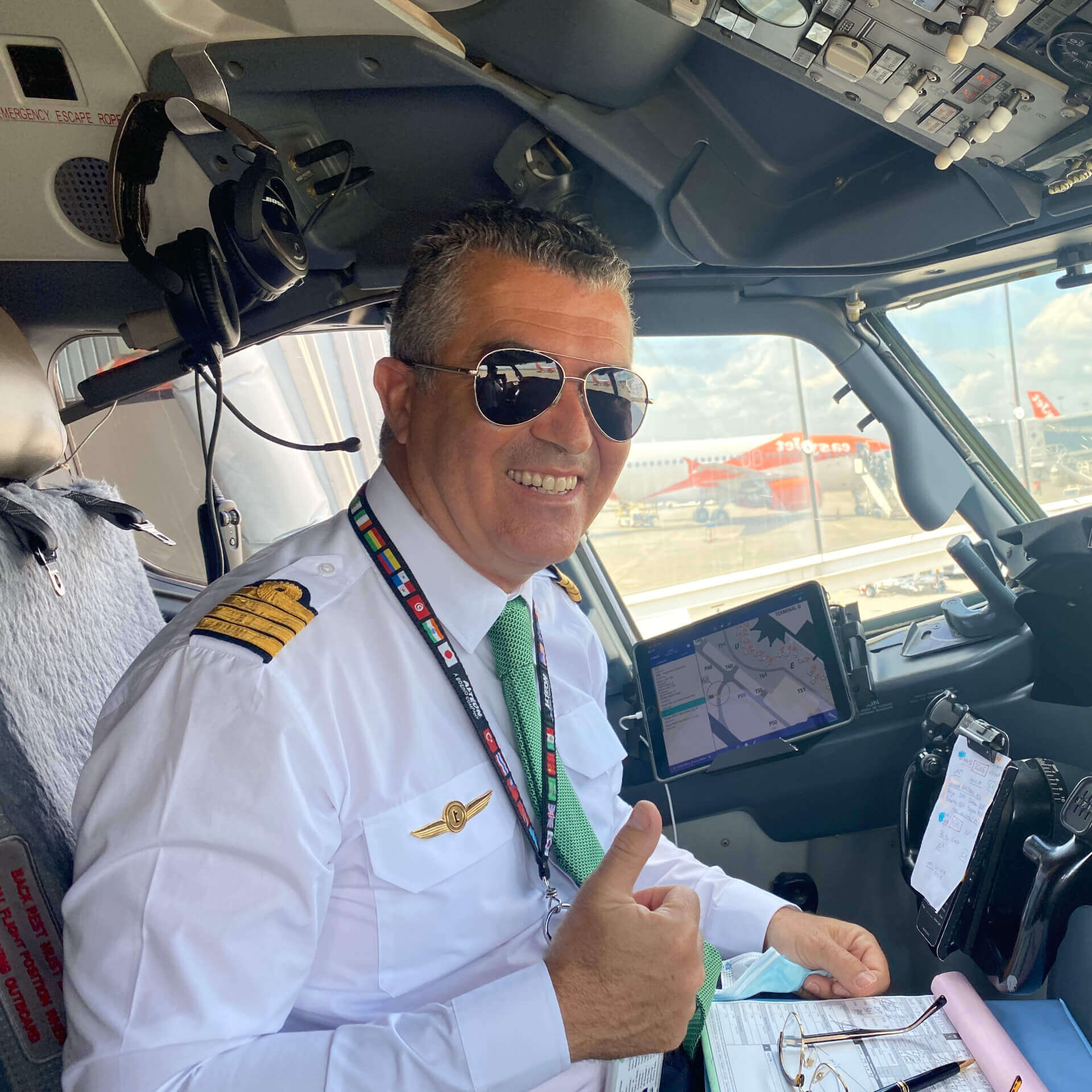 Soumir | Handiflight