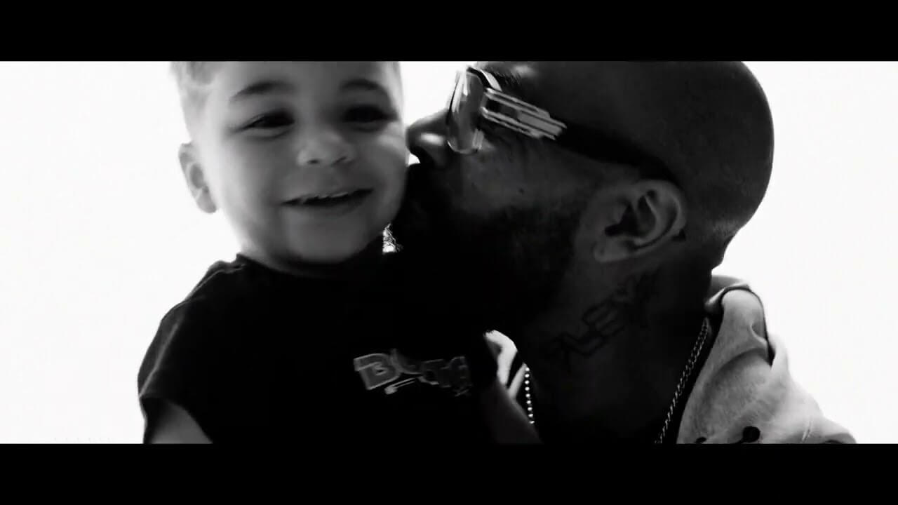 BUSTA FLEX Feat. R-ASH "LAISSE LE DJ SCRATCHER"