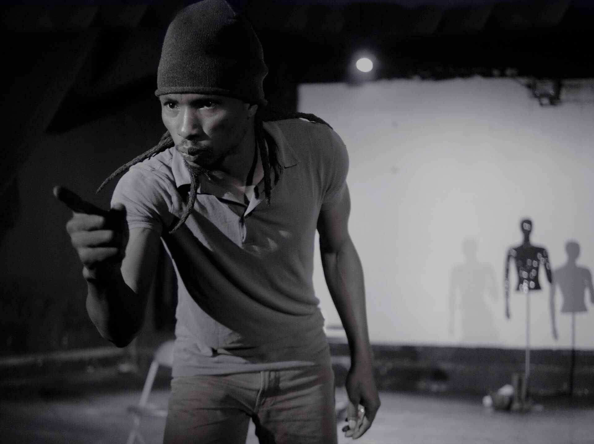 Des femmes qui dansent sous les bombes | Entrelacs