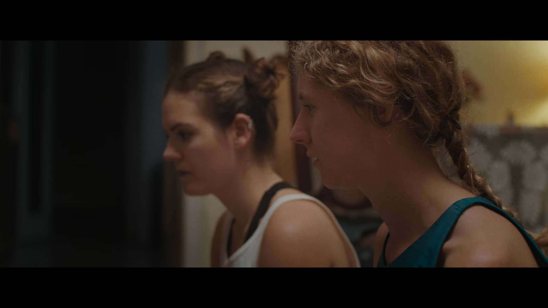 La Mue (New skin) trailer | Entrelacs