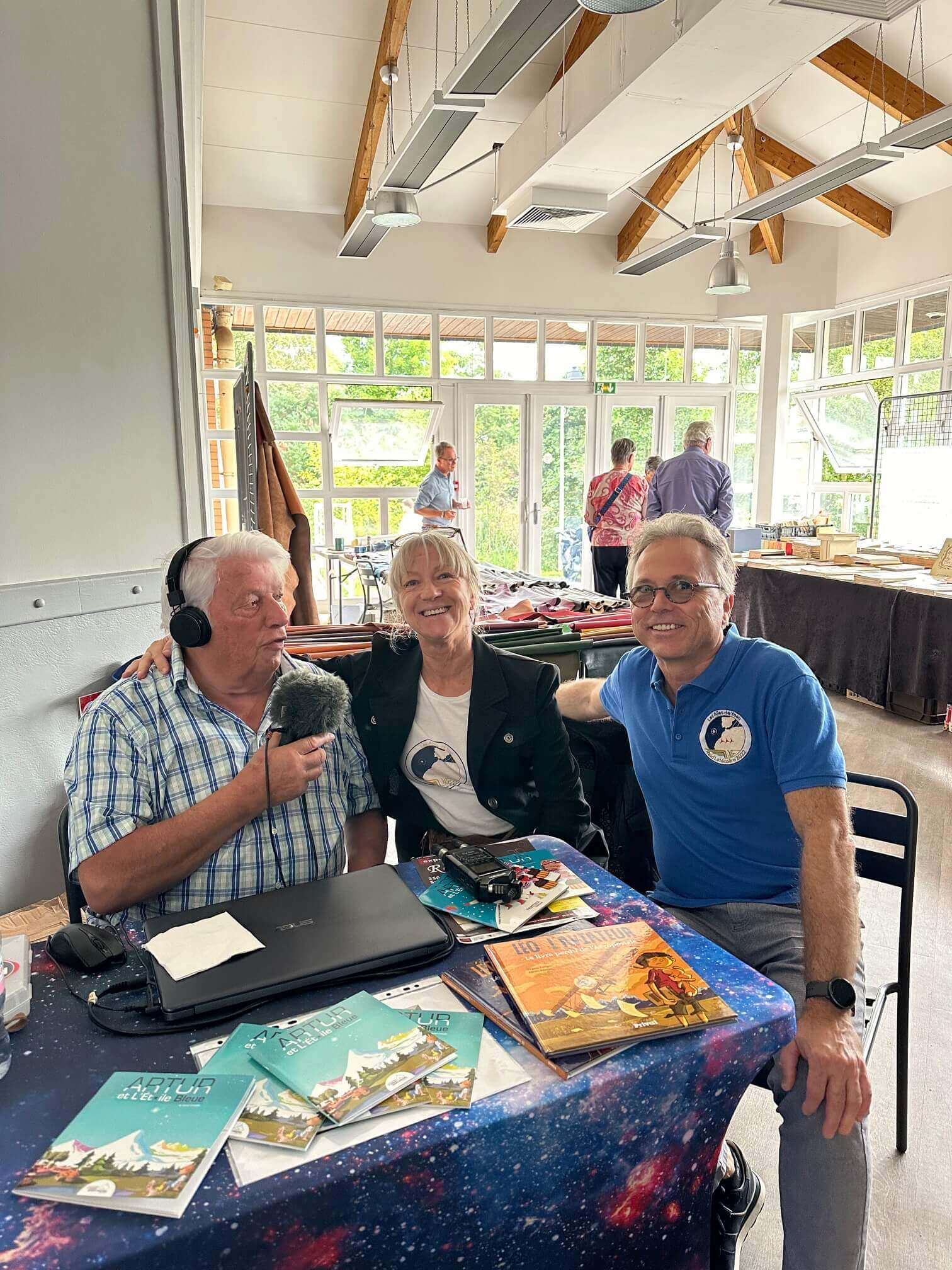 Corinne et Thierry, Lors des biennales mondiales de la Reliure d'art à St Rémy les Chevreuses 15/09/2024 | Les Ailes de Yoan