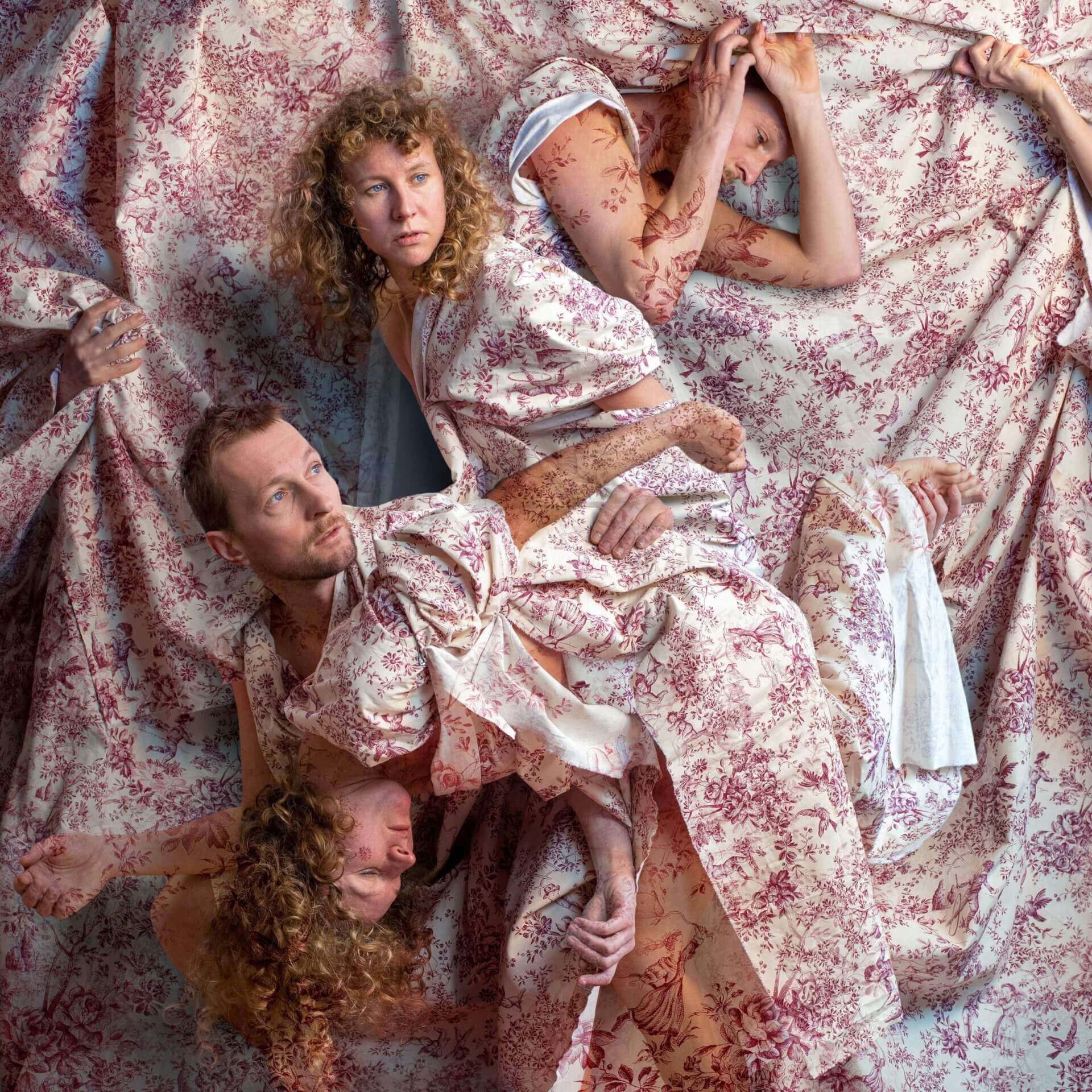 Descendre - en écoute sur Radiola * | Entrelacs