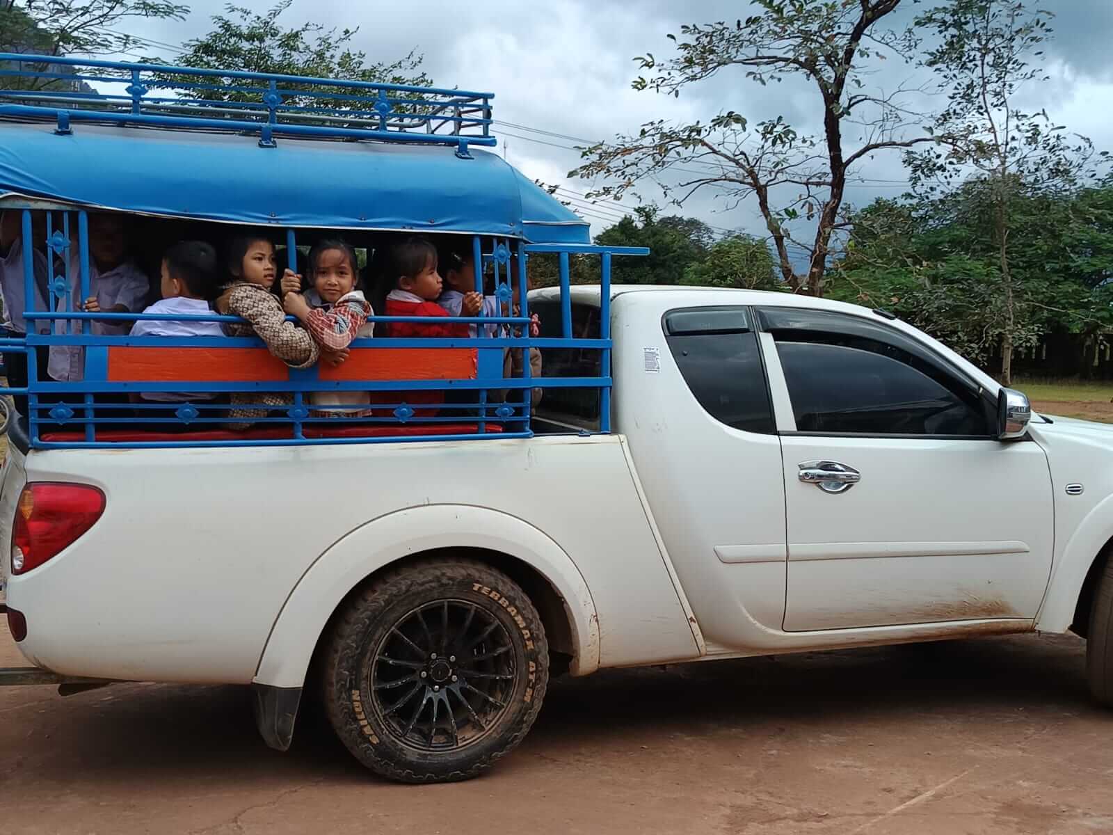 - | Sourires d'Enfants