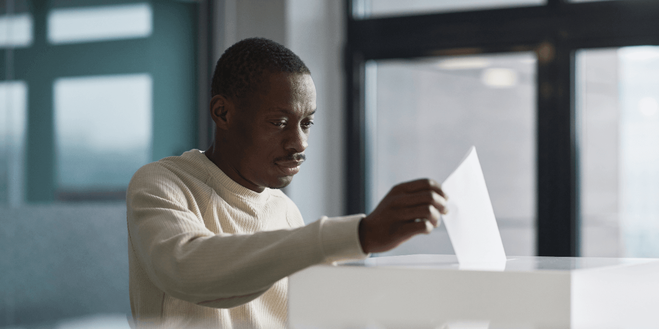 Des Gabonais à l’étranger empêchés de voter | Tournons la Page