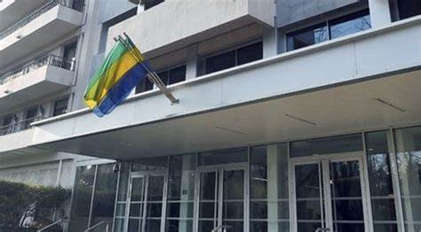 Les Gabonais élisent leur président dans leur ambassade et non dans les mairies françaises ! | Tournons la Page