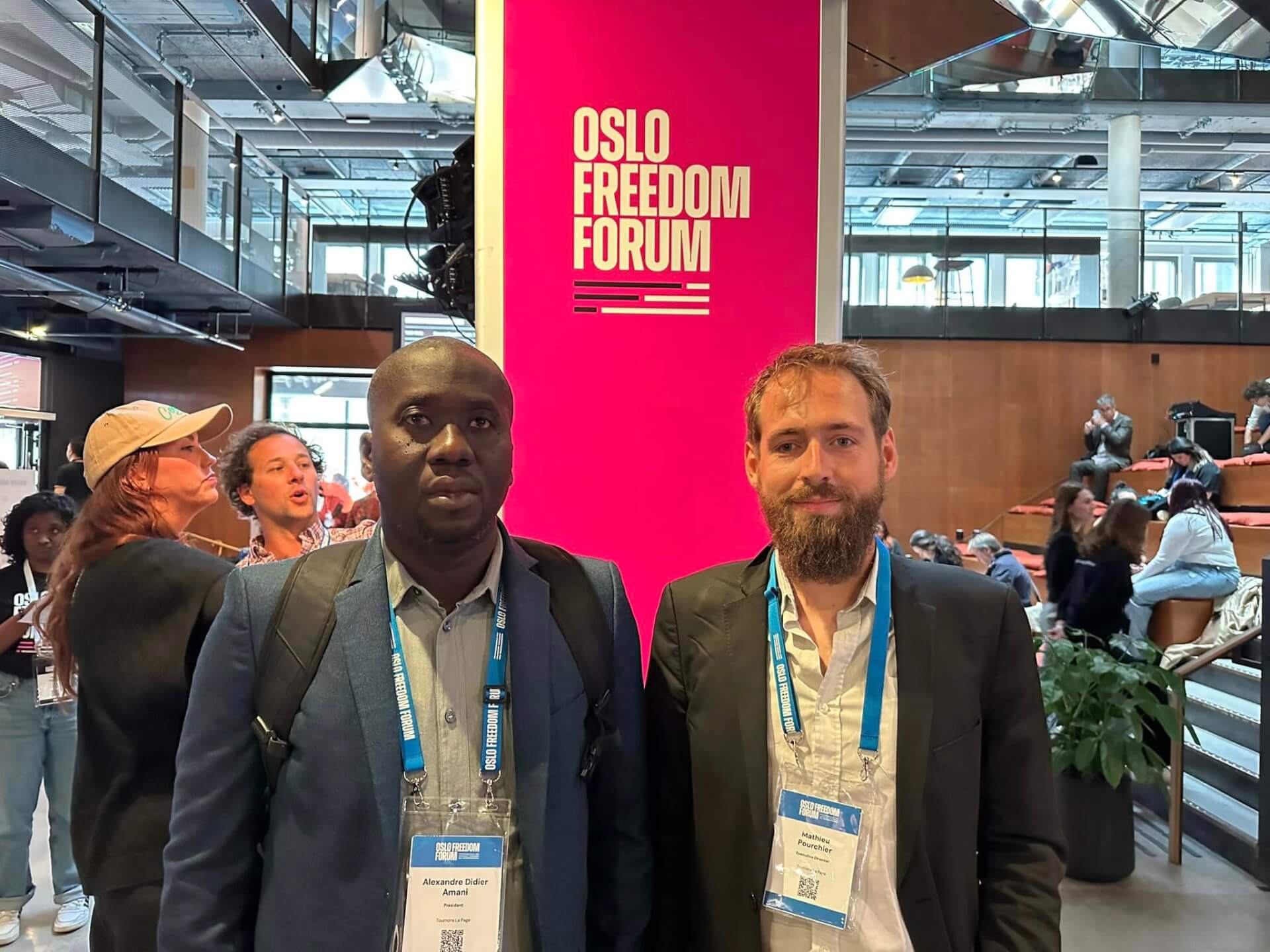 A Oslo, TLP unit sa voix à la lutte contre la tyrannie | Tournons la Page