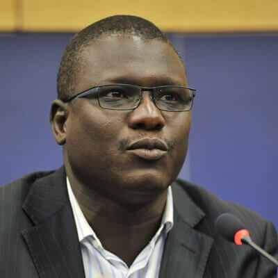 Ali IDRISSA NANI | Tournons la Page