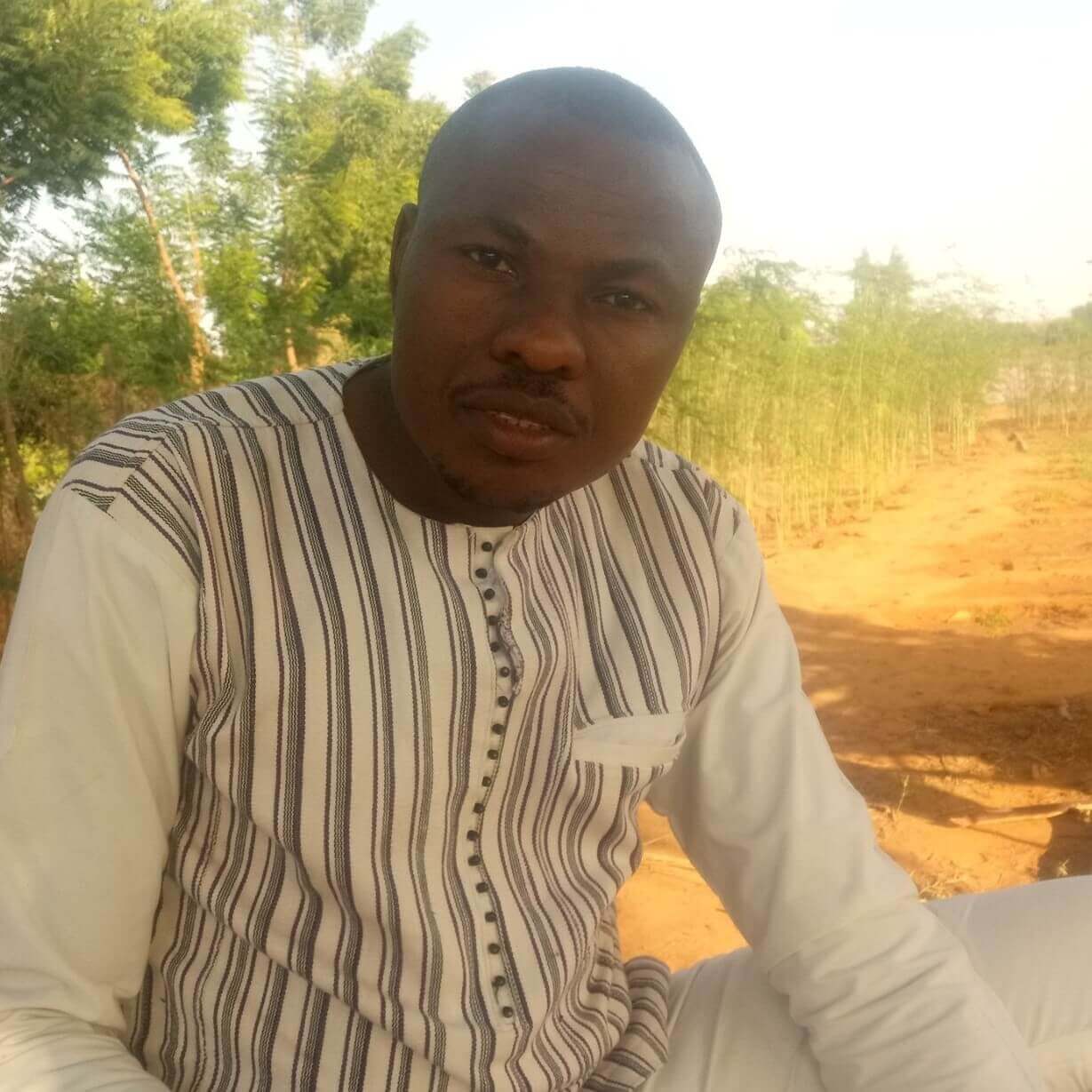 Anas DJIBRIL | Tournons la Page