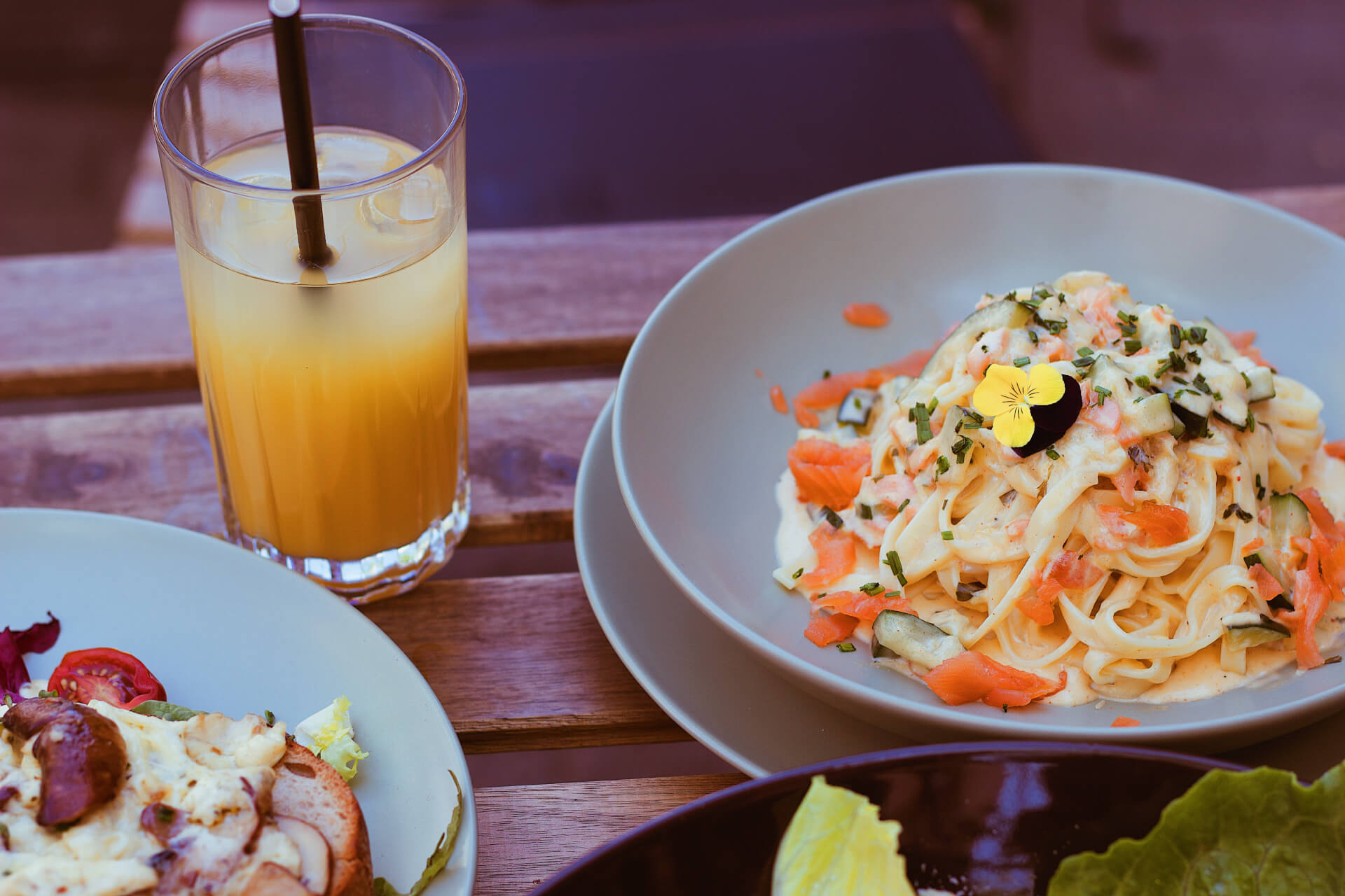 - | Le Reservoir Bar