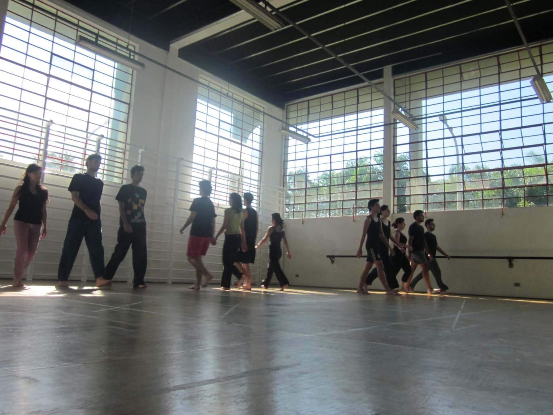 TRAINING - Impro et mouvement dansé | La Réplique