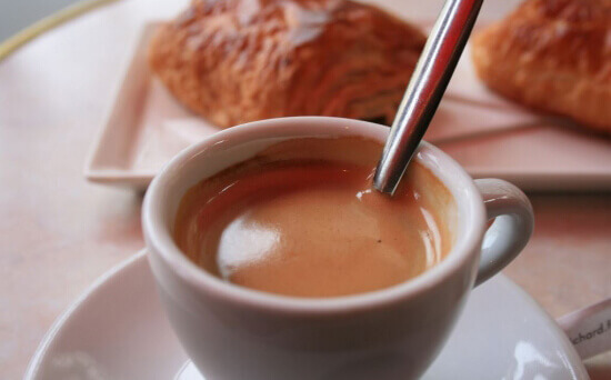 PETIT-DÉJ DES ADHÉRENTS à Nice | La Réplique