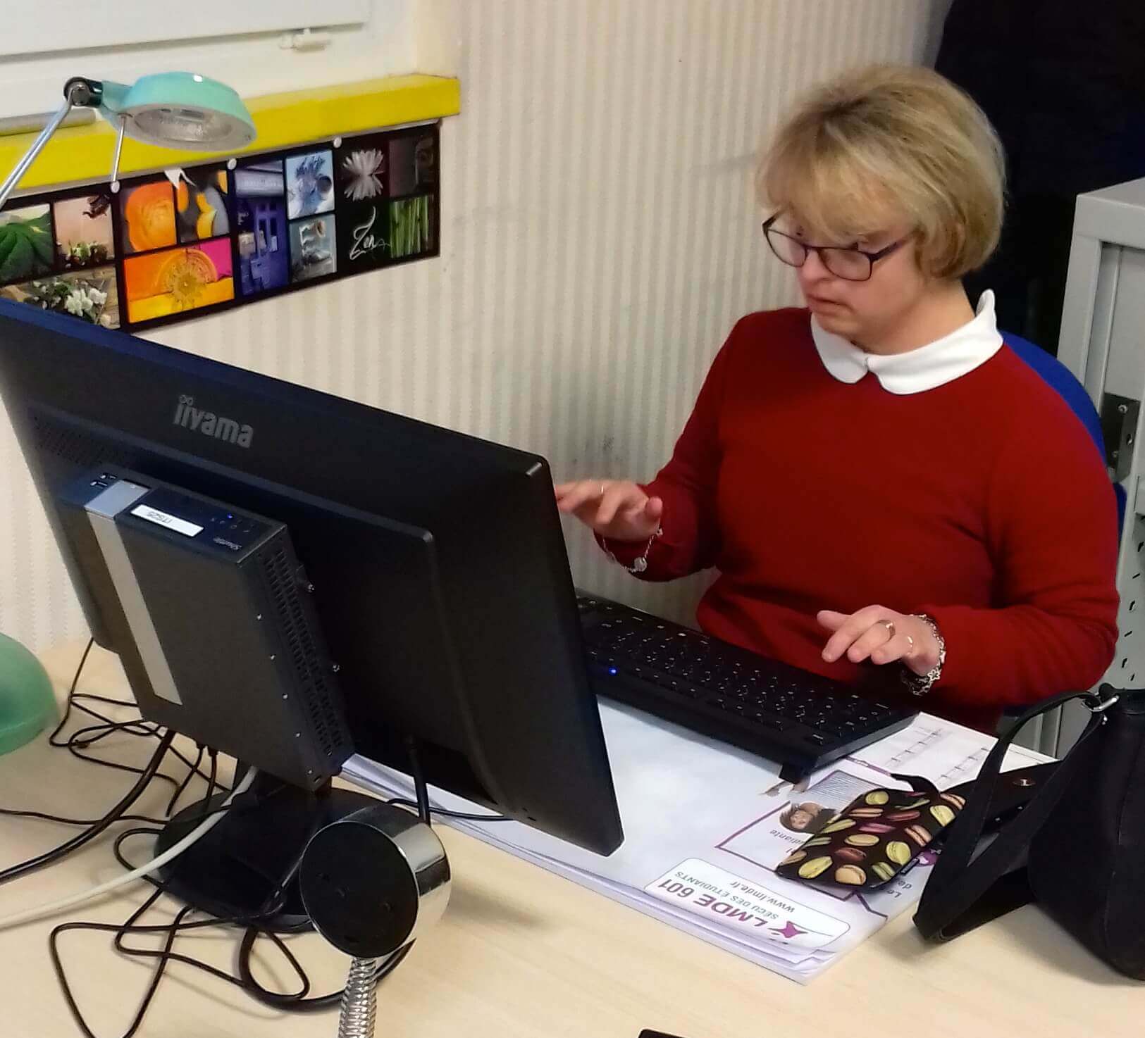 une personne avec trisomie  au travail | Trisomie 21 Nouvelle Aquitaine