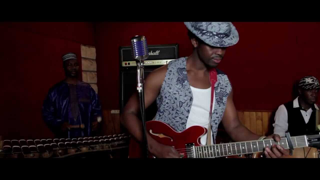 MOH! KOUYATÉ - T'en vas pas, ça va pas | Festival Emmaüs Solidarité