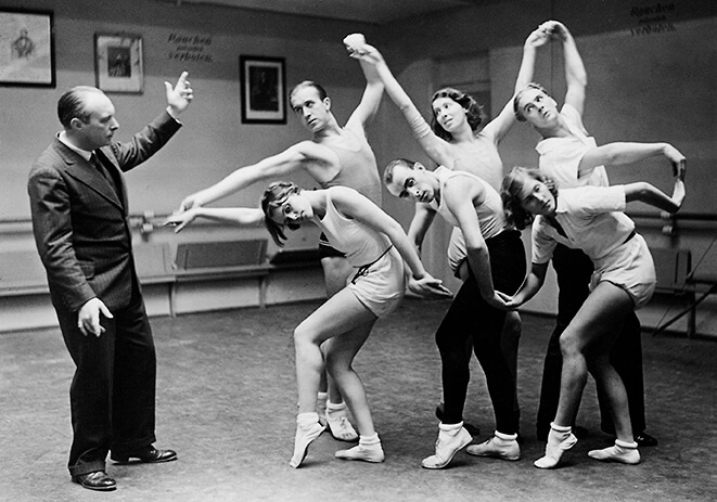 TRAINING RÉGULIER - Le mouvement Laban, passage de la voix au corps | La Réplique