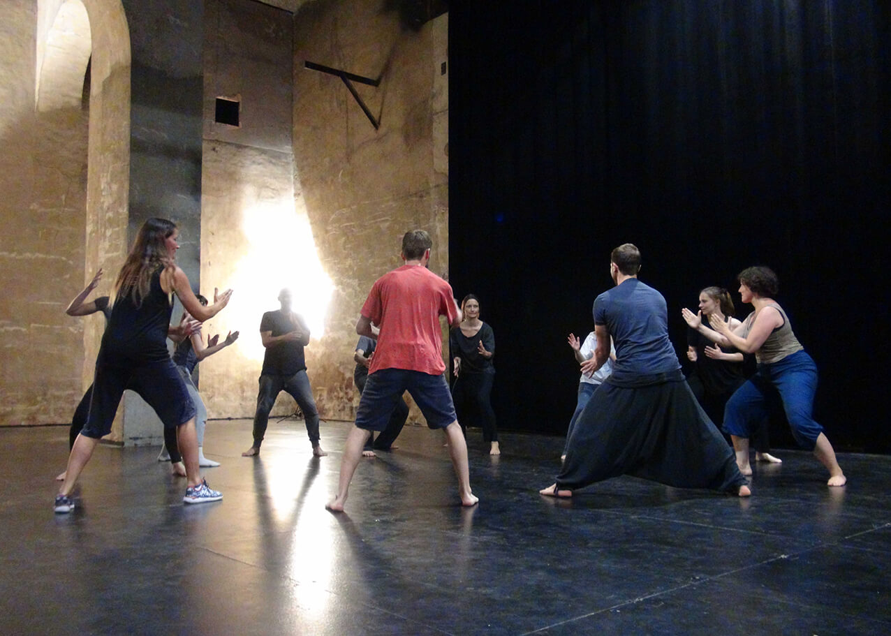 TRAINING RÉGULIER - Danse | La Réplique