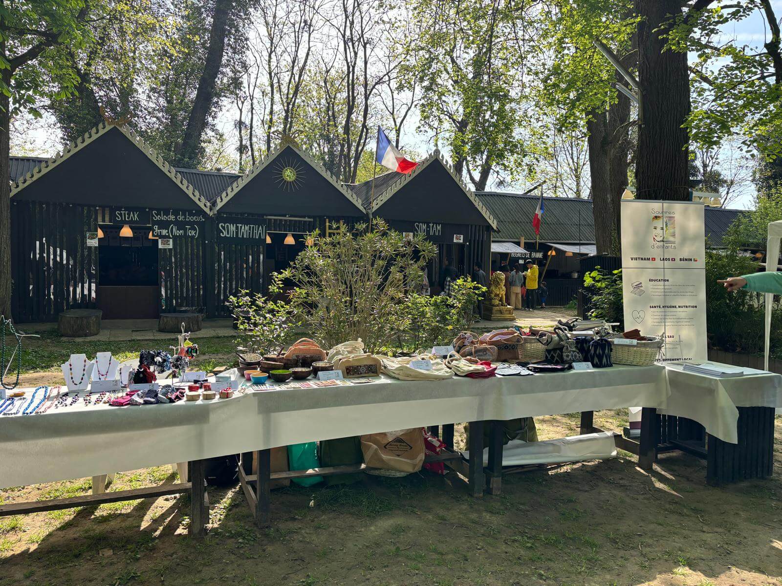 France- Rendez-vous le 14 avril pour notre grande vente caritative | Sourires d'Enfants