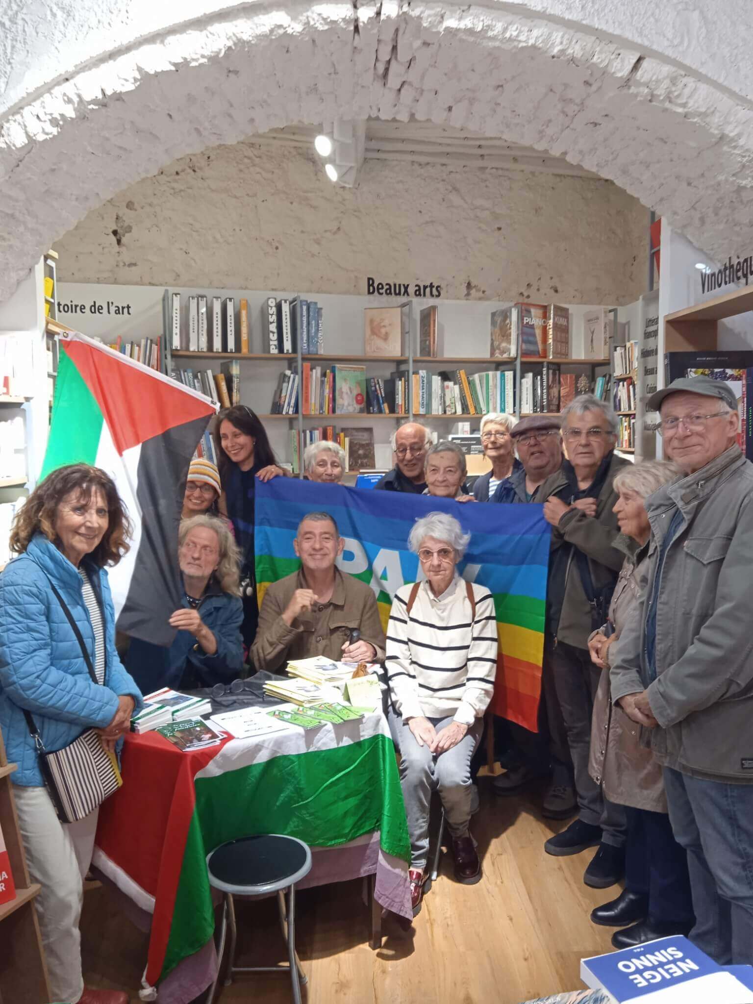 Dédicace recueils de poèmes de    Ziad MEDOUKH et Jean Yves TORRE | Per a Pace