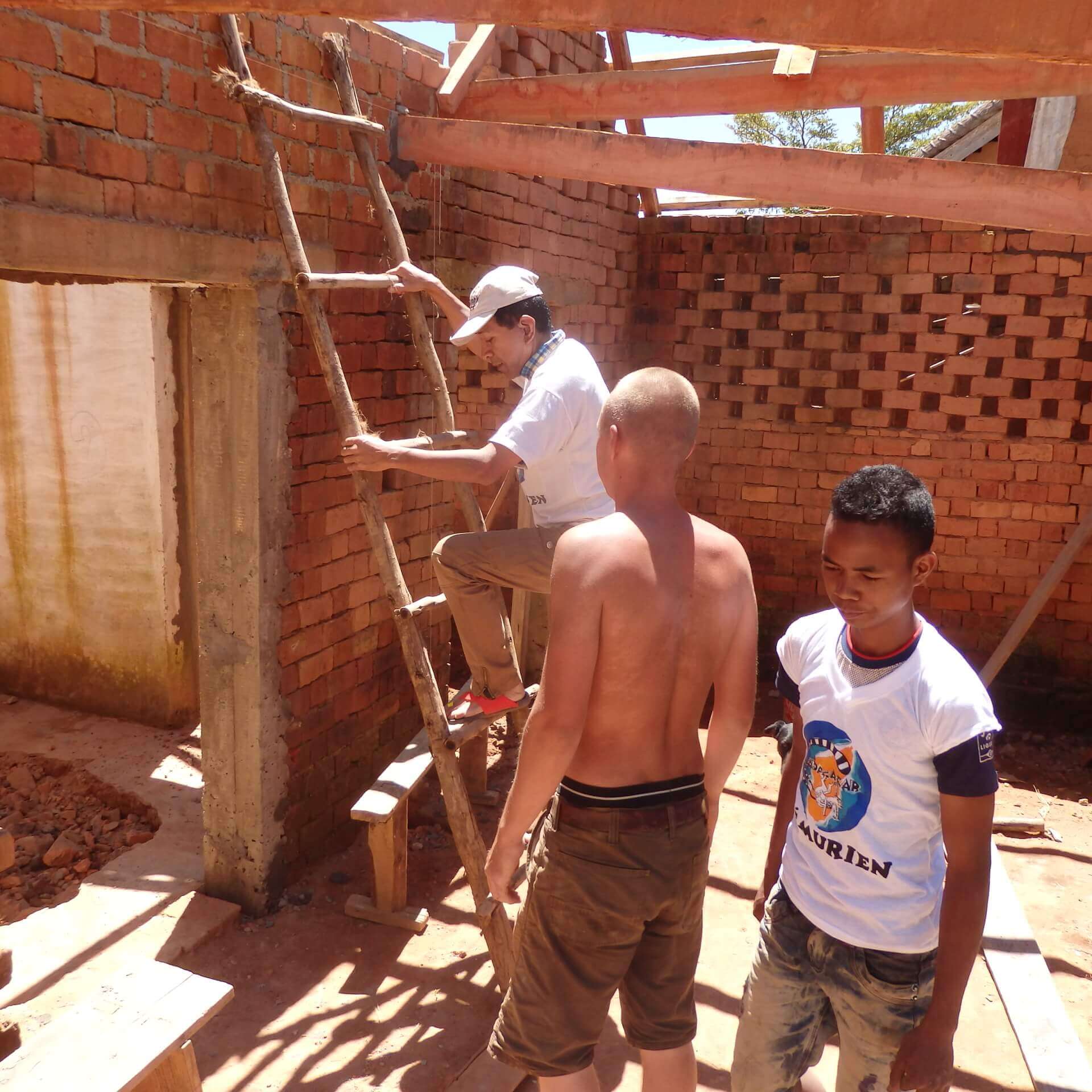 - | Le Lémurien - Maison de Madagascar