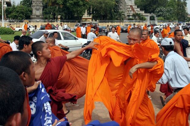 Báo động tình trạng Việt Nam gia tăng đàn áp các nhóm tôn giáo độc lập | Vietnam Fraternité
