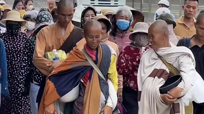 Ấn Độ : Gian truân hay lối thoát dành cho sư Minh Tuệ ? | Vietnam Fraternité