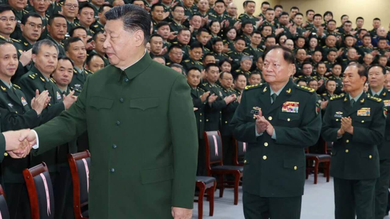 Vì sao Hội nghị TW 3 trôi qua 1 năm mà ông Tập chưa tổ chức Hội nghị TW 4?