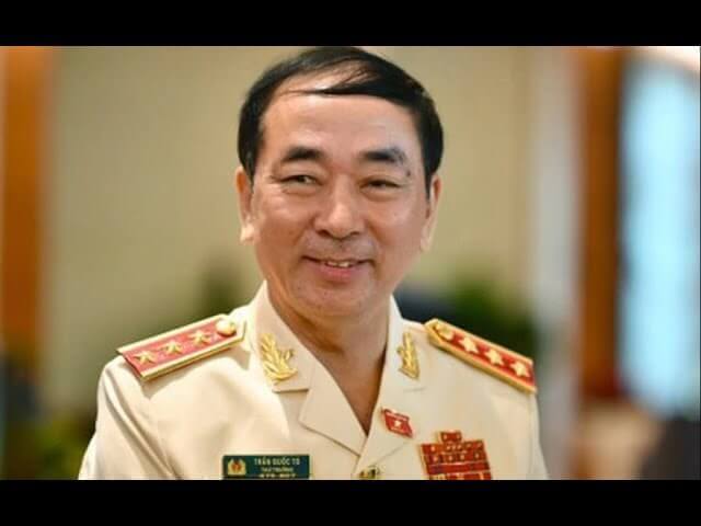 Tướng Trần Quốc Tỏ cười tươi, phấn khởi! TT Chính đã mở đường cho ông!