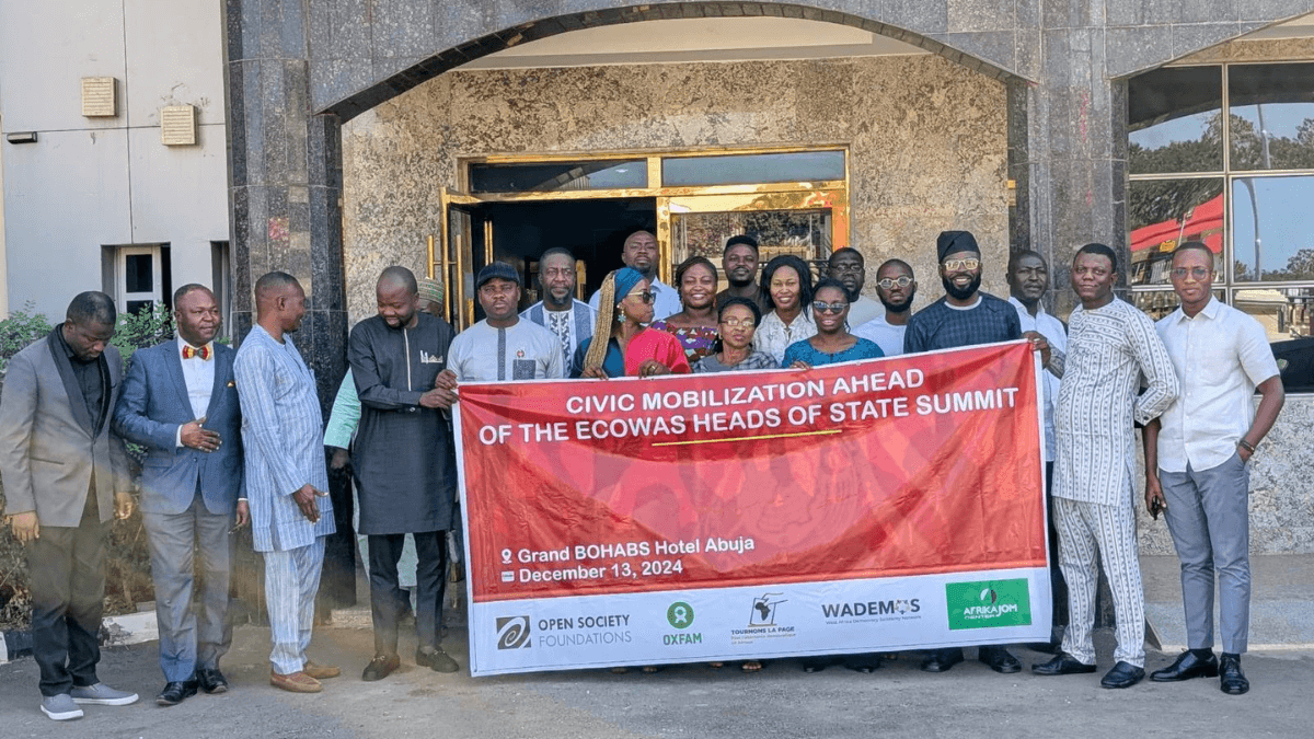 Communiqué de presse conjoint : TLP, Wademos, Afrikajom et plusieurs organisations de la société civile appellent la CEDEAO à adopter une disposition pour la limitation des mandats | Tournons la Page