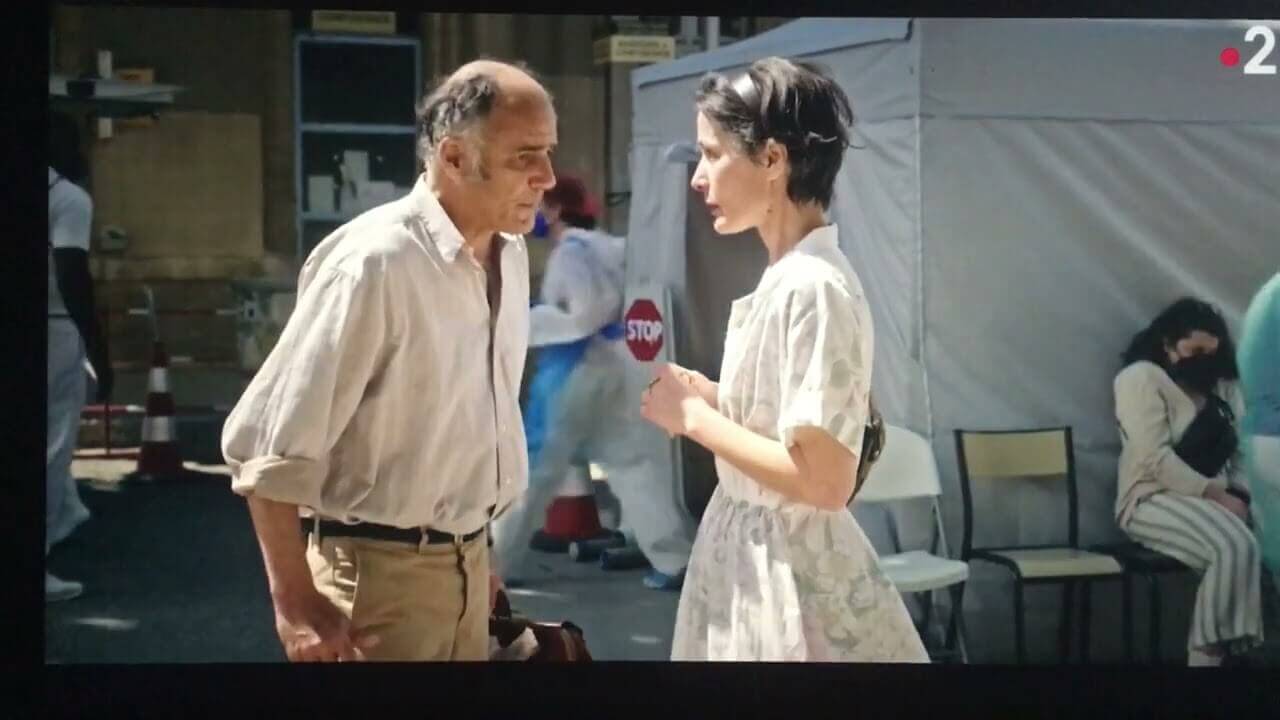 V B Femme Belzébuth LaPeste | La Réplique