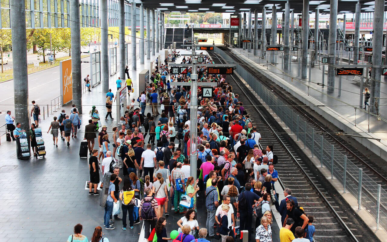 LABO D'ARTS VIVANTS - De l'urgence de vivre au ralenti | La Réplique