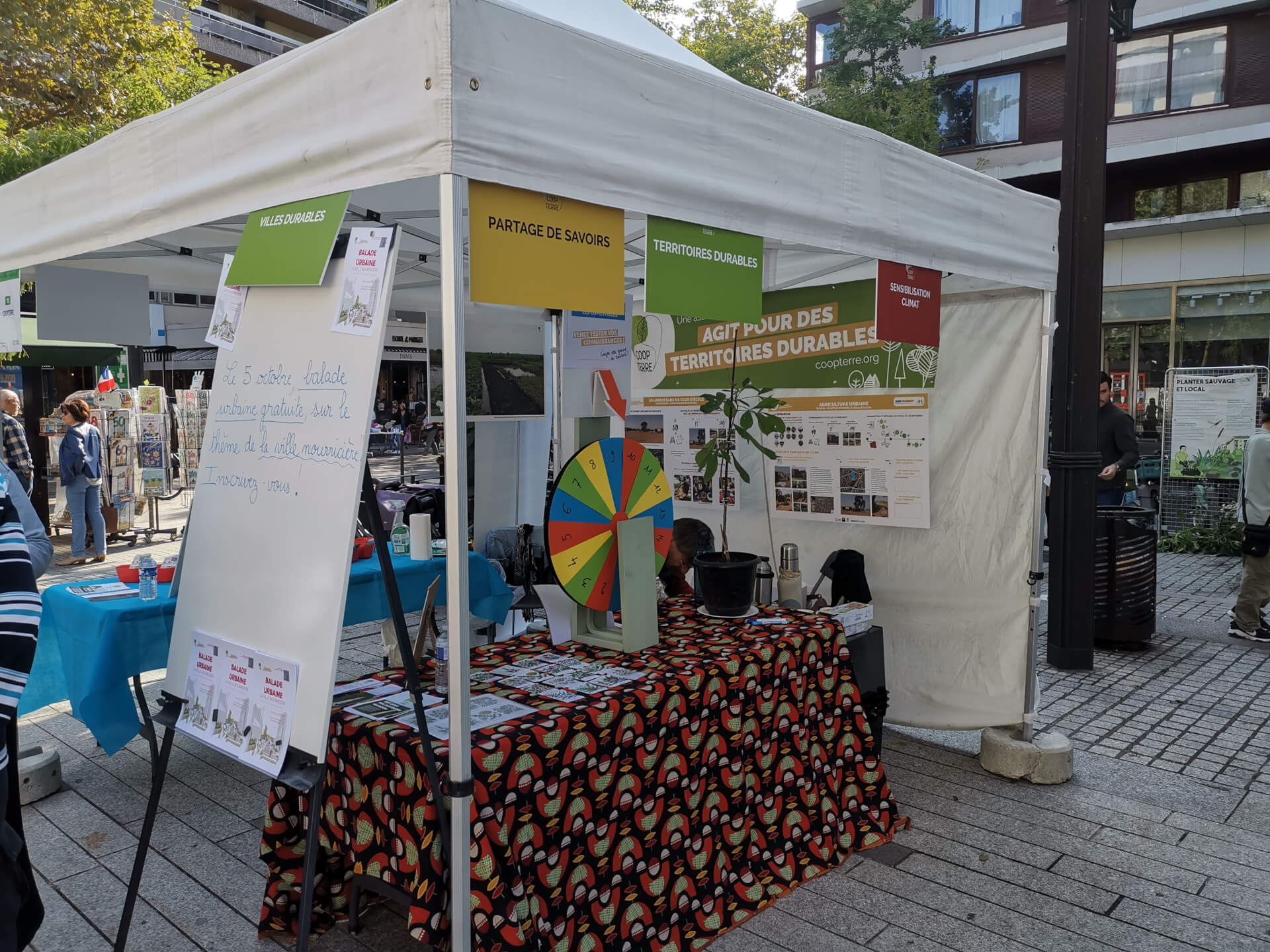 Stand ville nourricière à Boulogne Billancourt | Coopterre