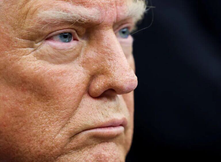 Những tín đồ Trump đã nhận ra mặt thật Thánh Trump chưa ? | Vietnam Fraternité