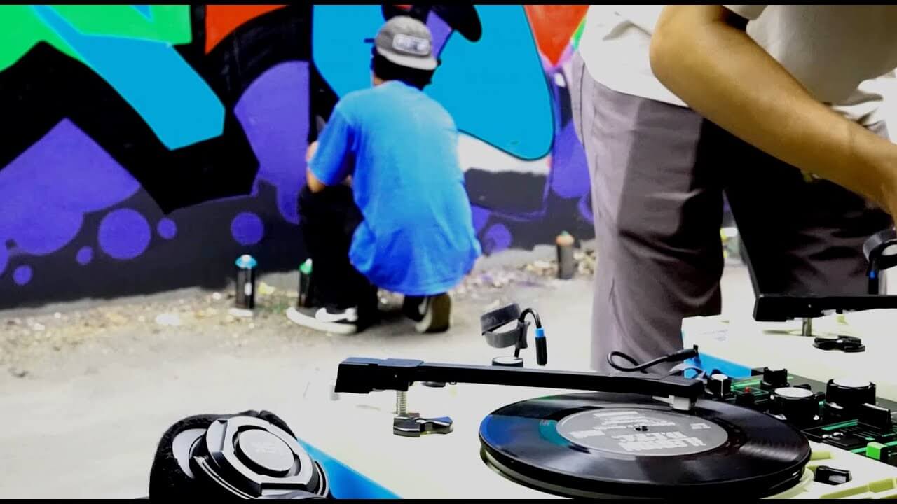 BALI SPECIAL / STAR WAX IN THE ISLAND OF GODS