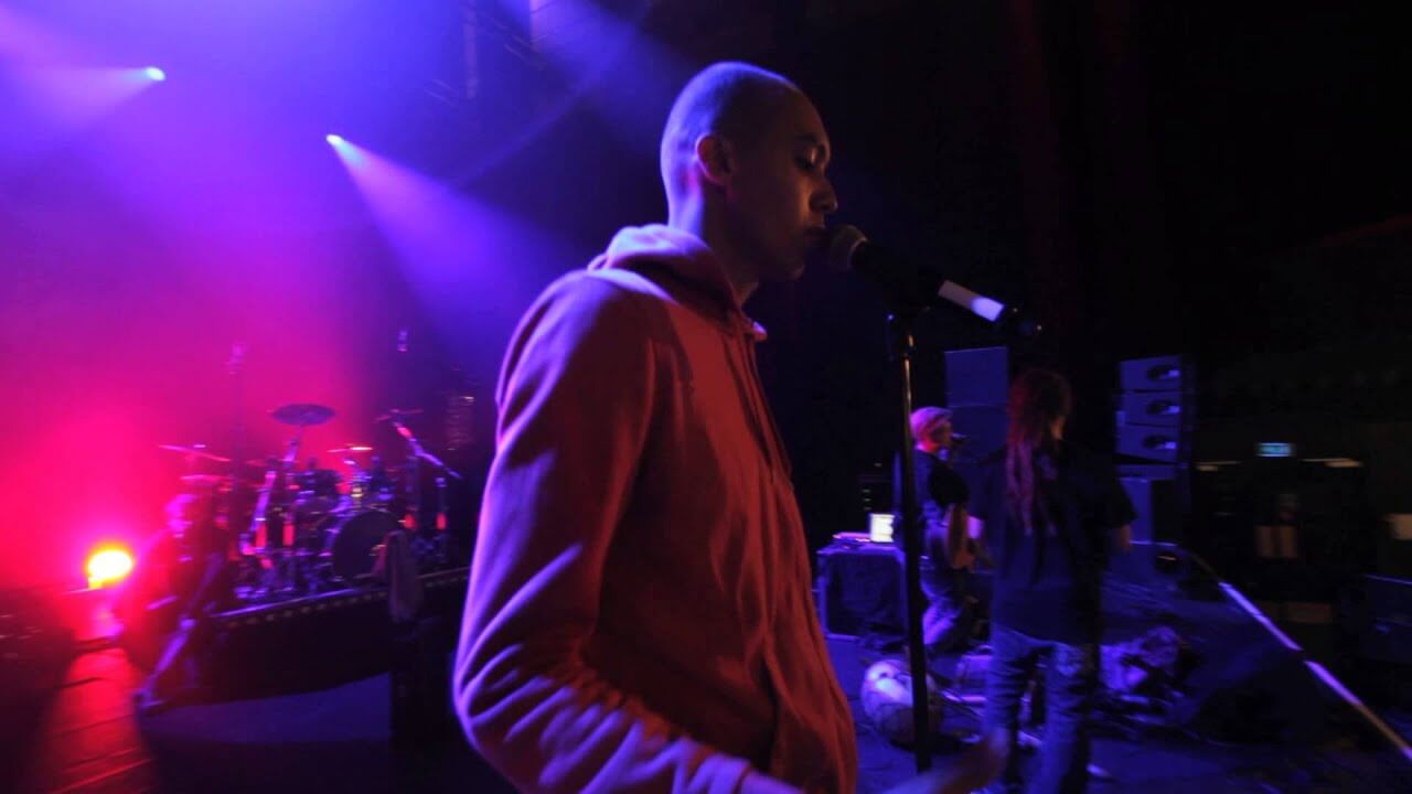 Gaël Faye à l'Olympia (1ère partie de Nneka)