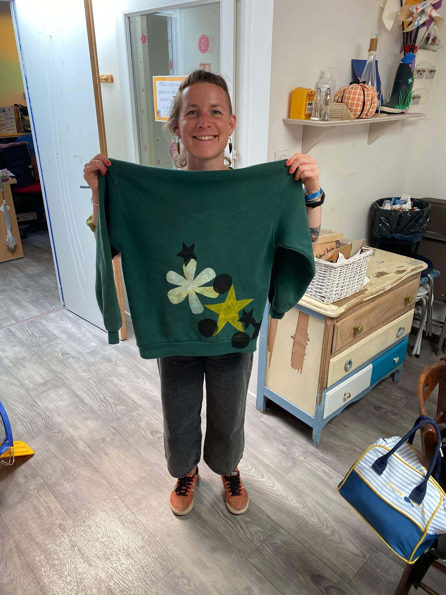 Atelier pochoir sur textiles - Festival les Escales | Au Bonheur des Bennes - recyclerie de l'estuaire