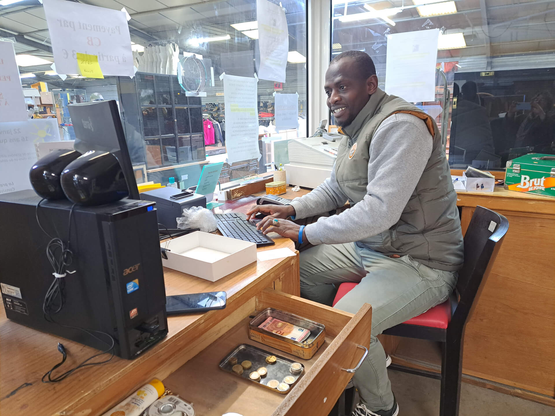 - | Emmaüs Parempuyre