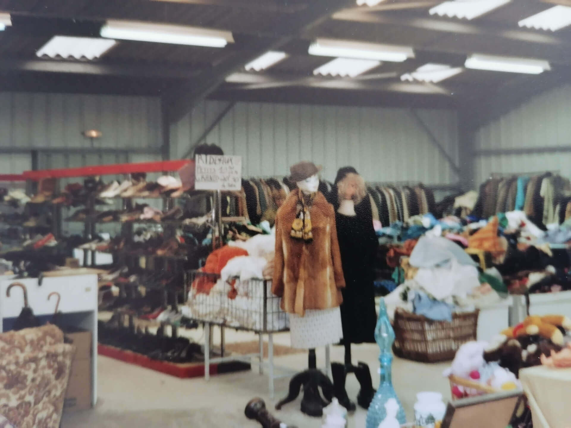 Stand Vêtements | Emmaüs Parempuyre