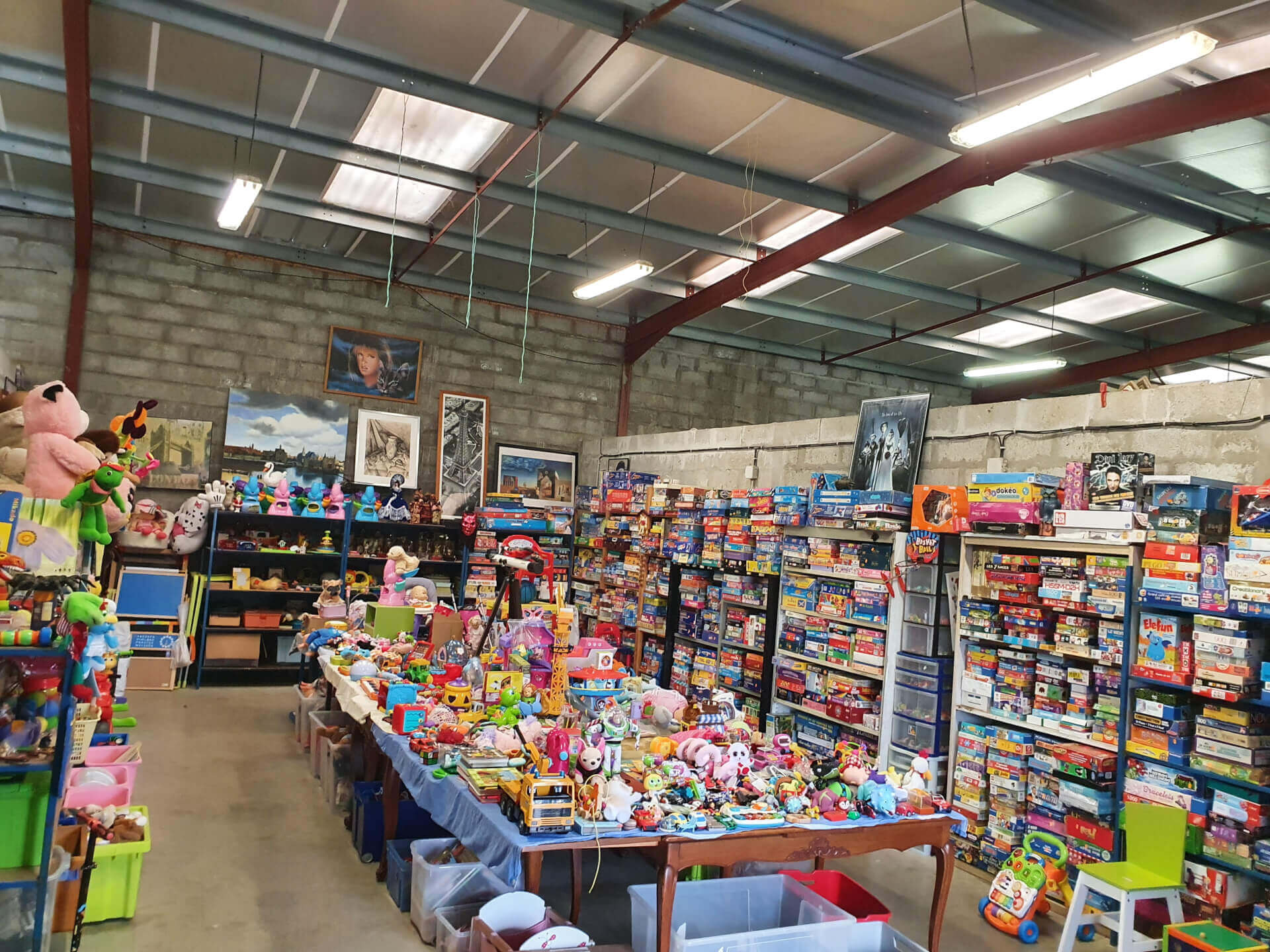 Stand jouets | Emmaüs Parempuyre