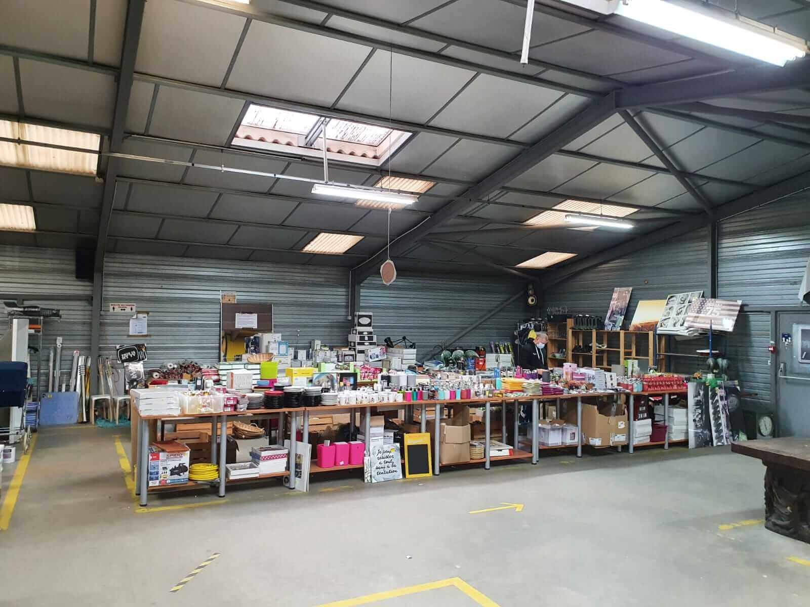 Stand bric à vrac | Emmaüs Parempuyre