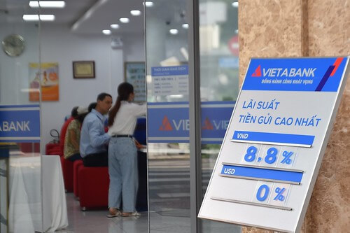 Lãi suất cho vay của ngân hàng vẫn đang cao ngất ngưỡng | Vietnam Fraternité