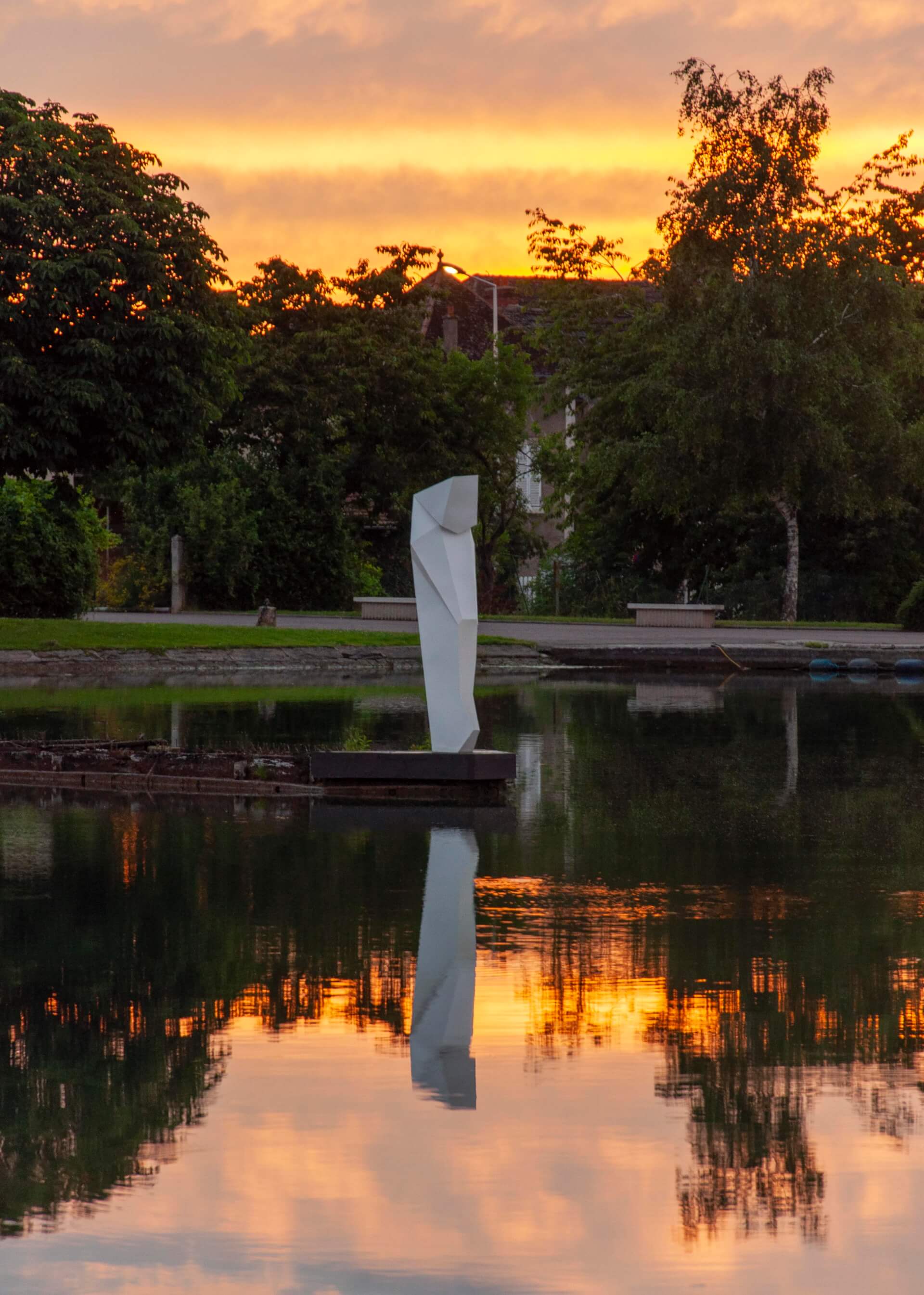 - | Jérôme Lavenir