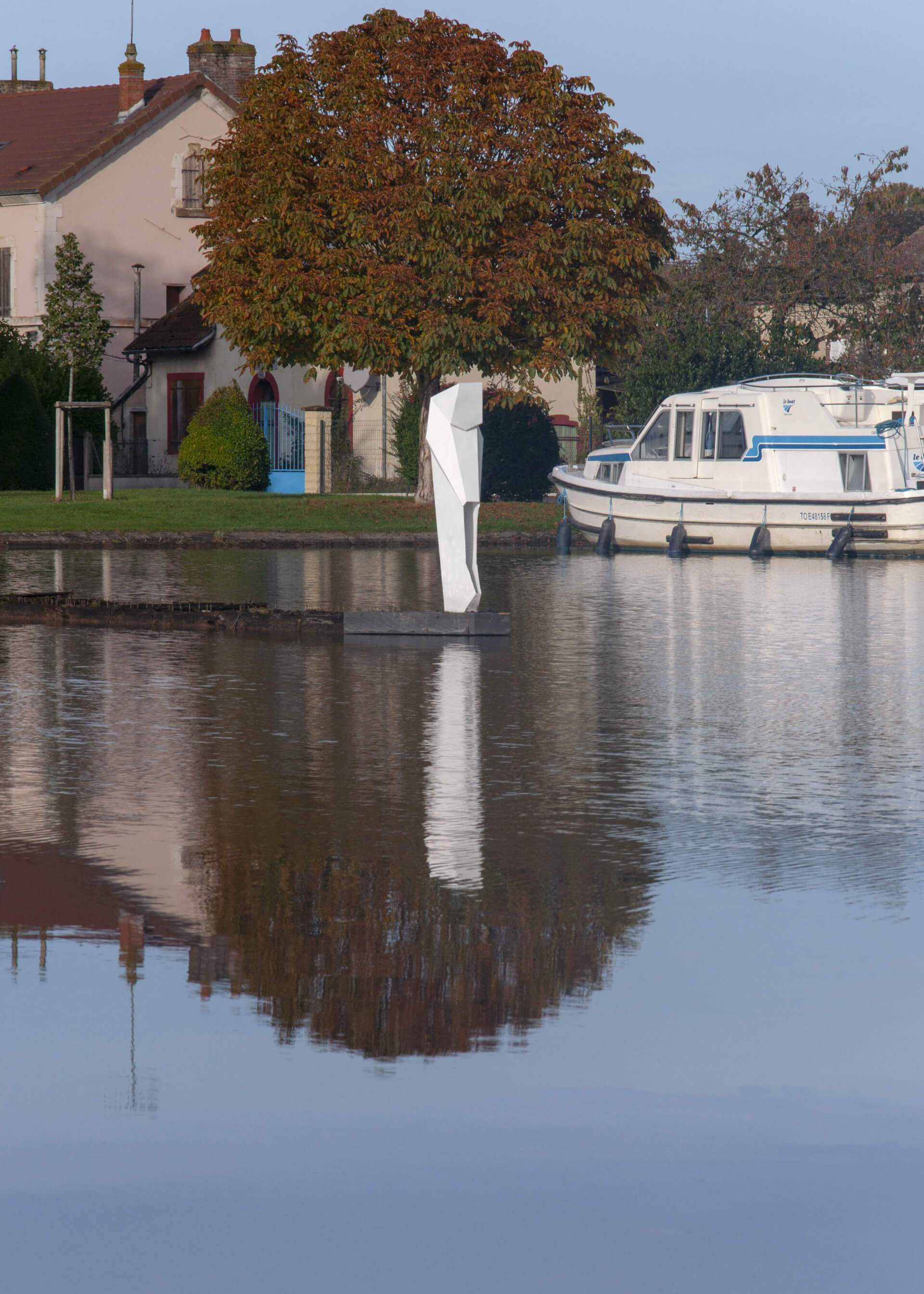 - | Jérôme Lavenir